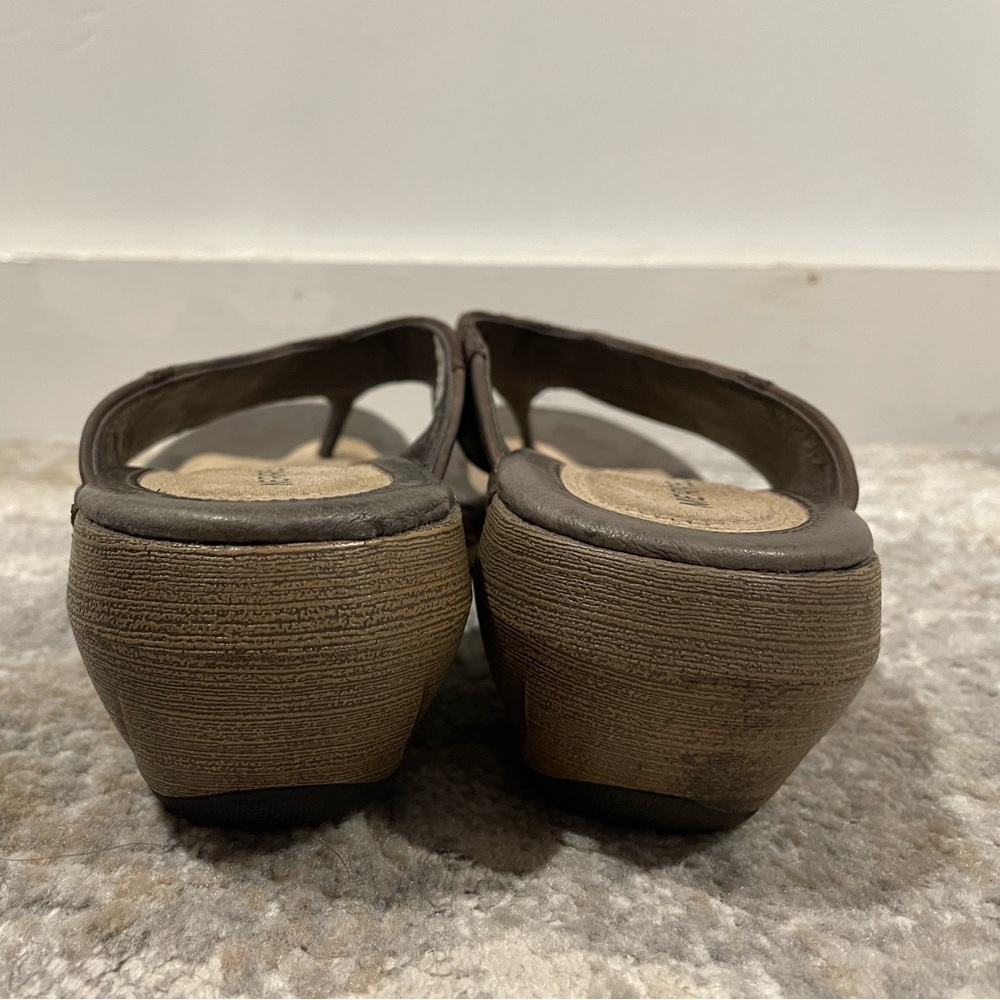 Merrell Luxe Thong Coffee Brown Leather Sandals Women’s Size 7 Open Toe Summer - Picture 9 of 10
